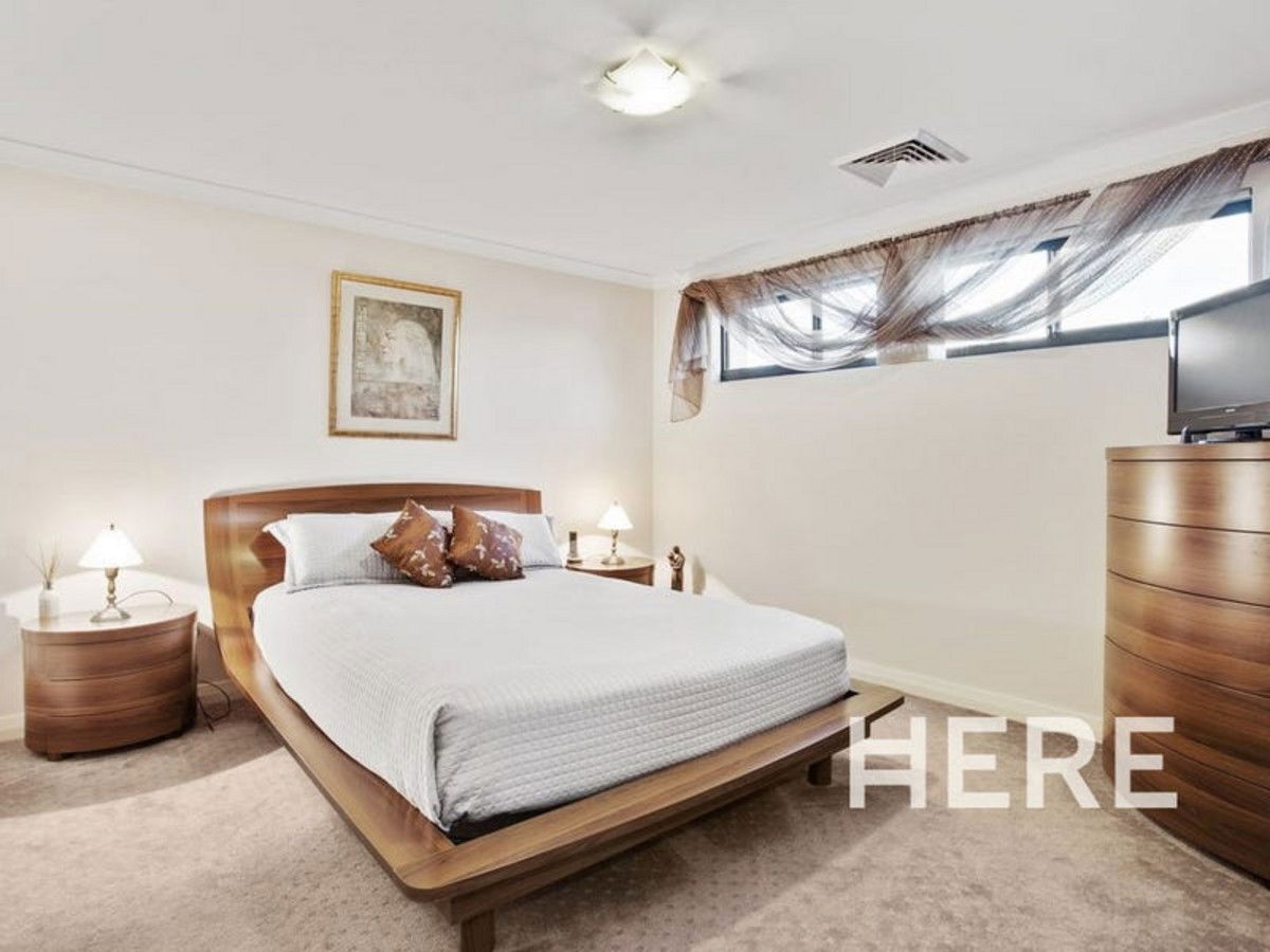 36C Arcadia Crescent, Bateman  WA  6150-1