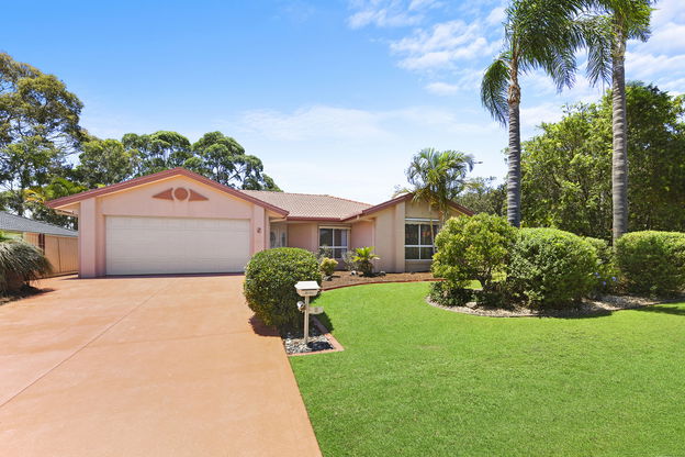 2 Eliza Circuit, Port Macquarie