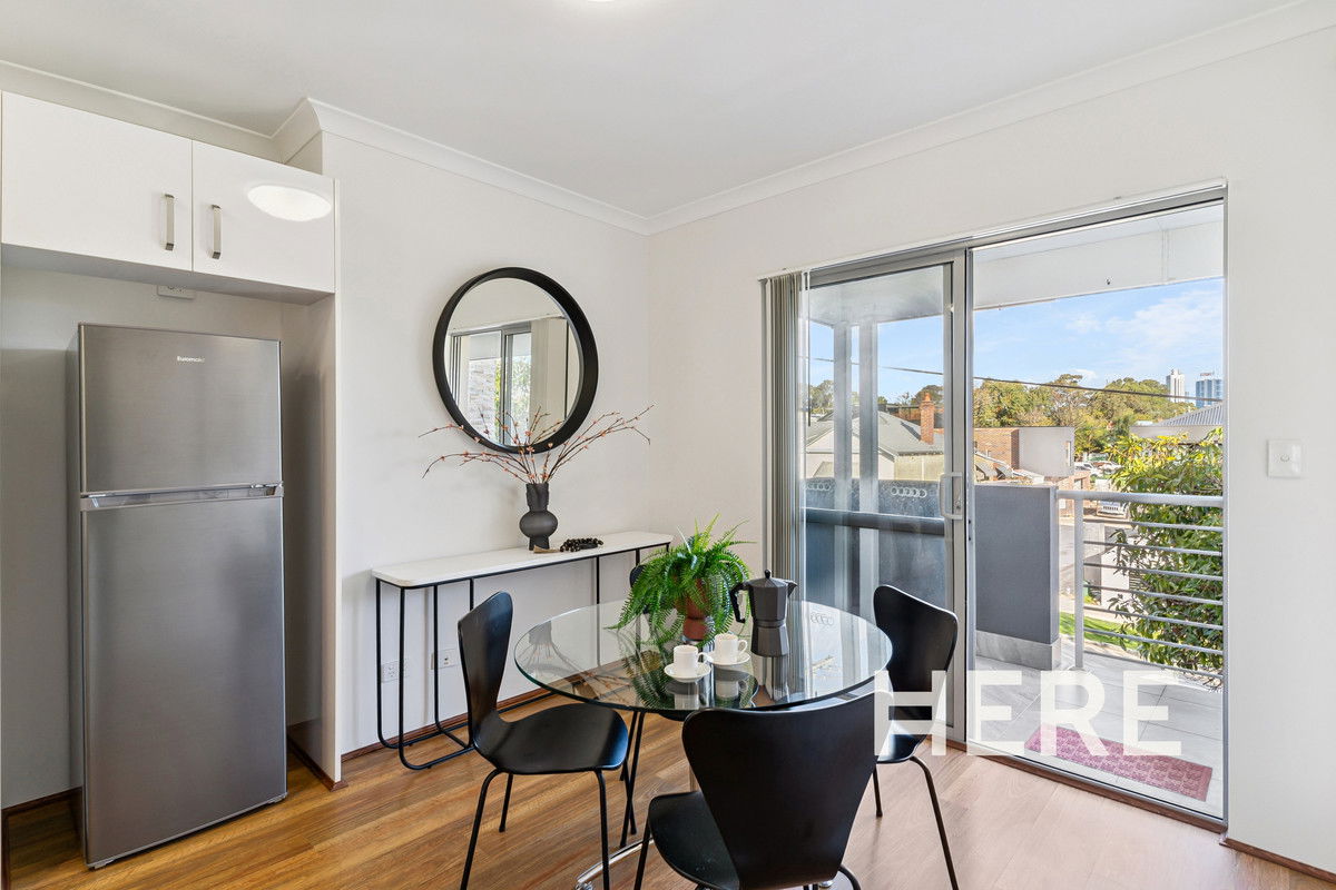 4/196 Alma Road, North Perth  WA  6006-1