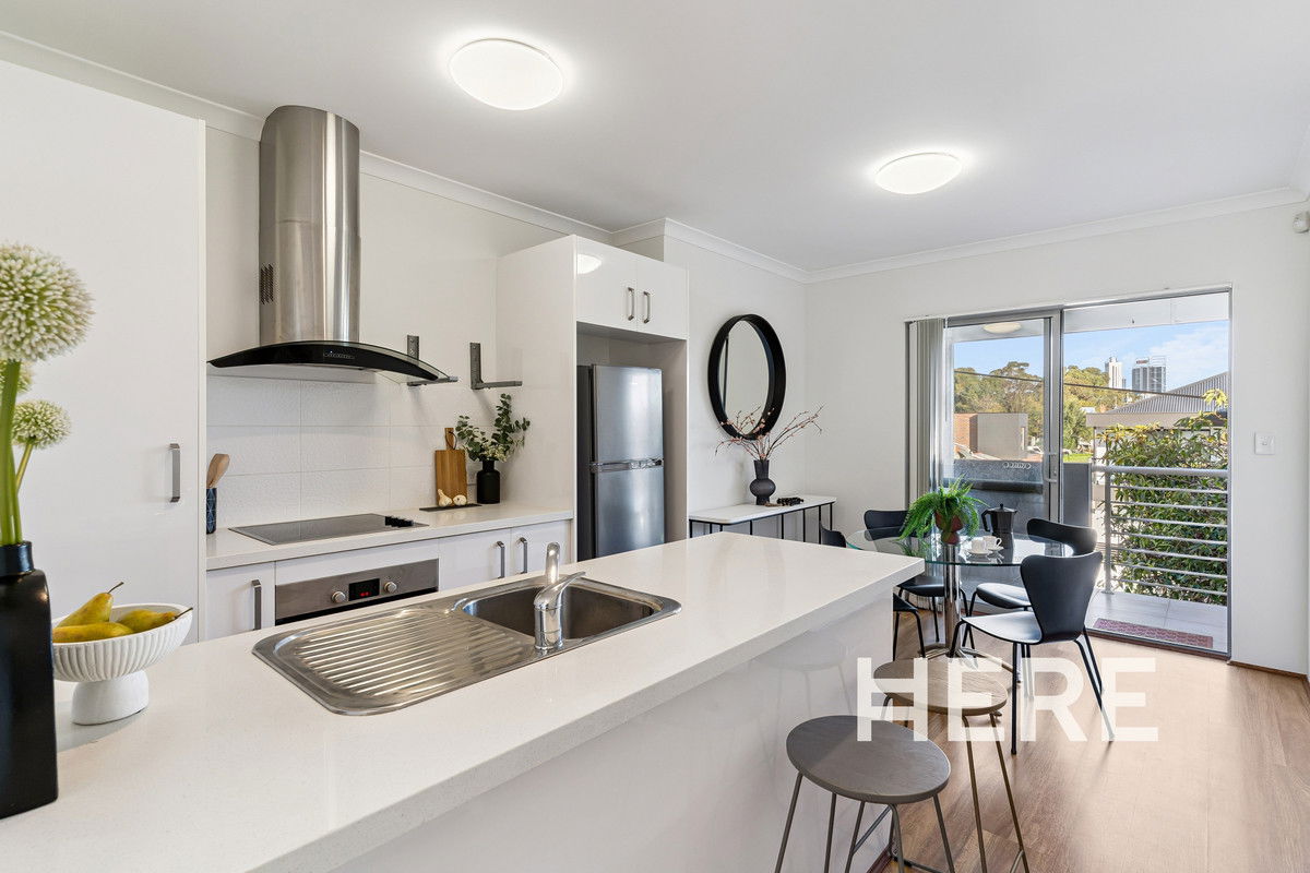 4/196 Alma Road, North Perth  WA  6006-1