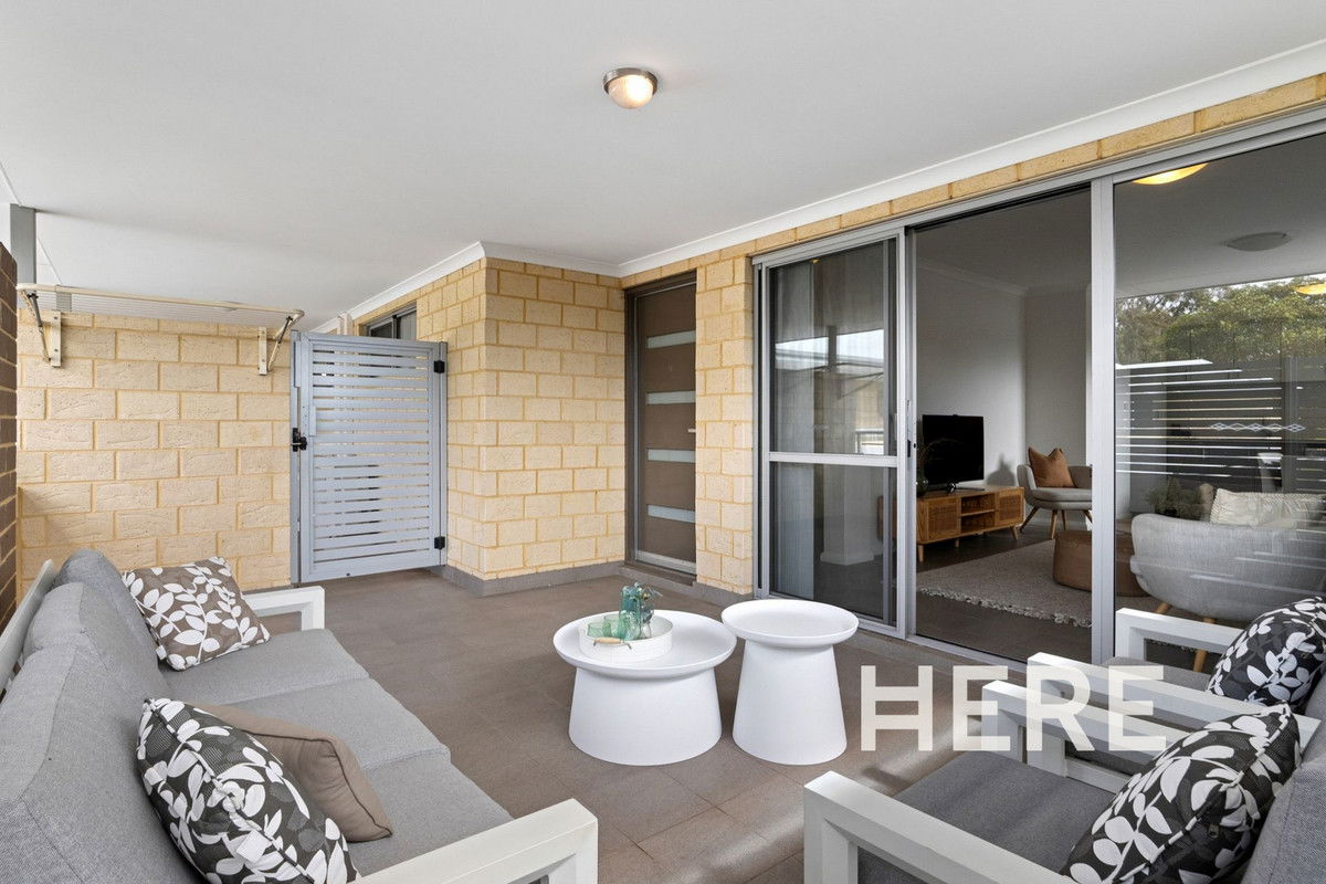 8/19 Selina Street, Innaloo  WA  6018-1