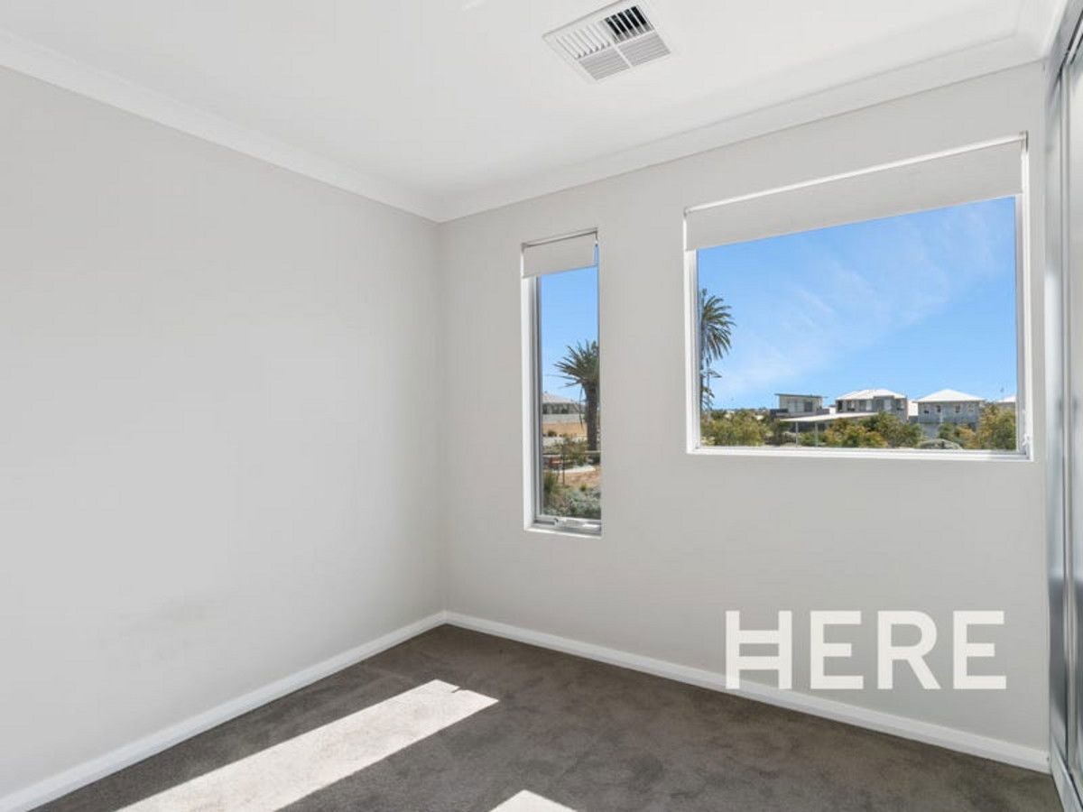 7 Laddon Road, CLARKSON WA 6030-1