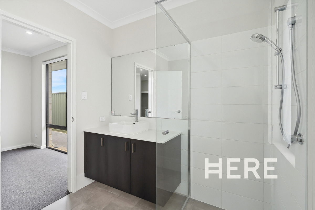 68 Brooklands Drive, Henley Brook WA 6055-1