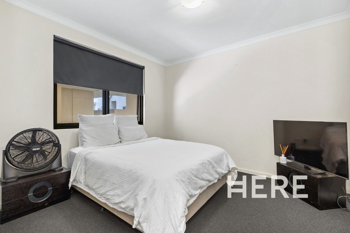 8/2-4 Pensioner Guard Road, NORTH FREMANTLE WA 6159-1