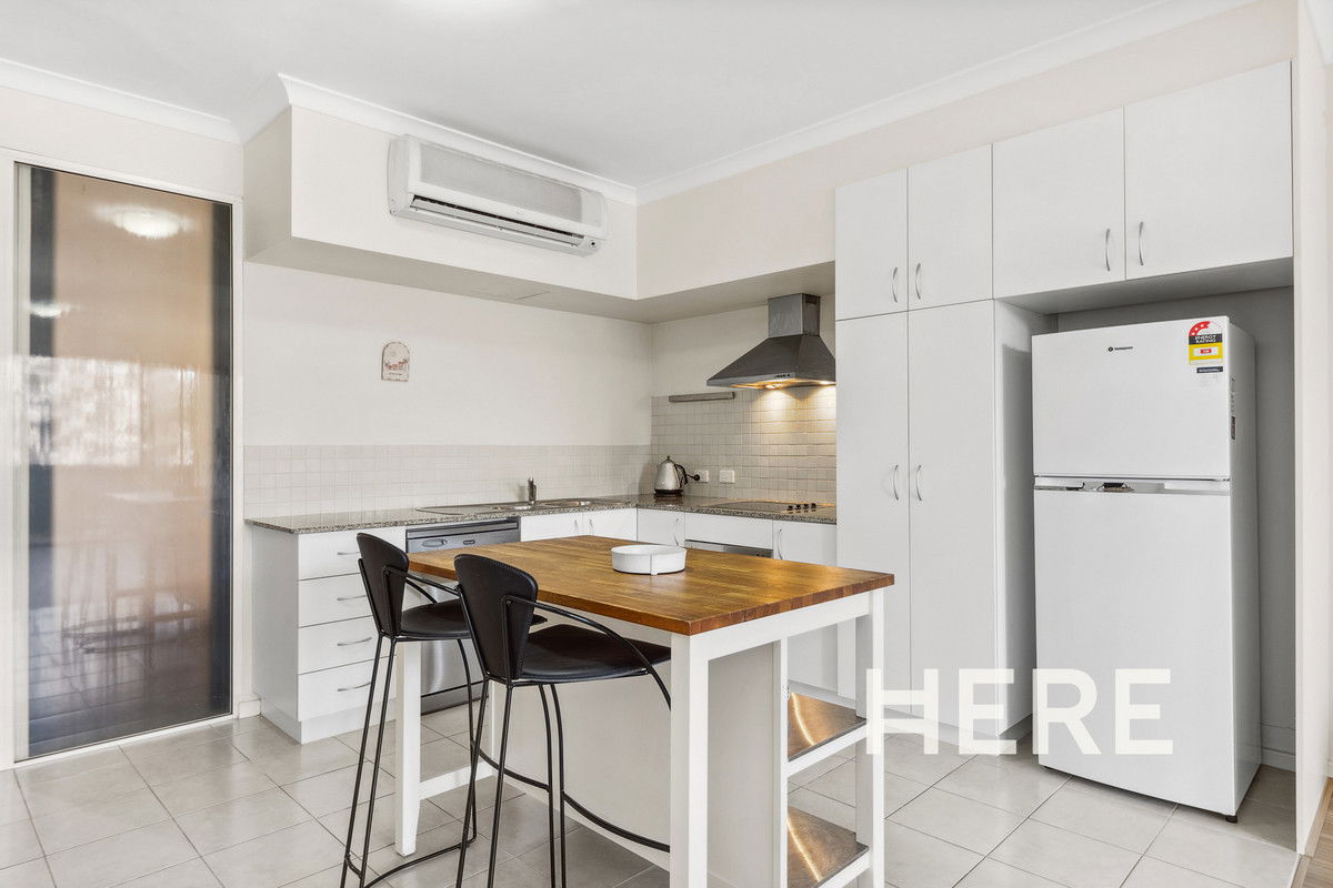 8/2-4 Pensioner Guard Road, NORTH FREMANTLE WA 6159-1