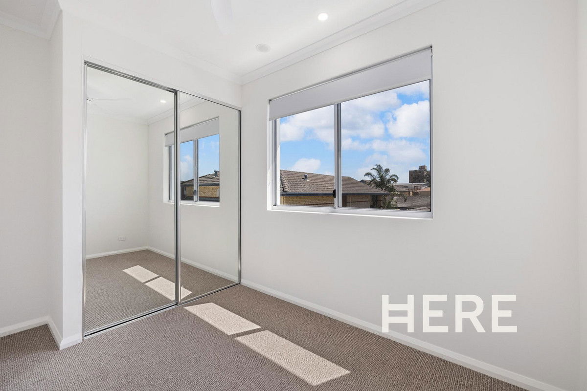 7/13 Rawlins Street, GLENDALOUGH WA 6016-1