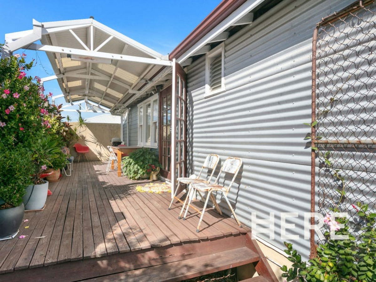 184 Alice Street, DOUBLEVIEW WA 6018-1