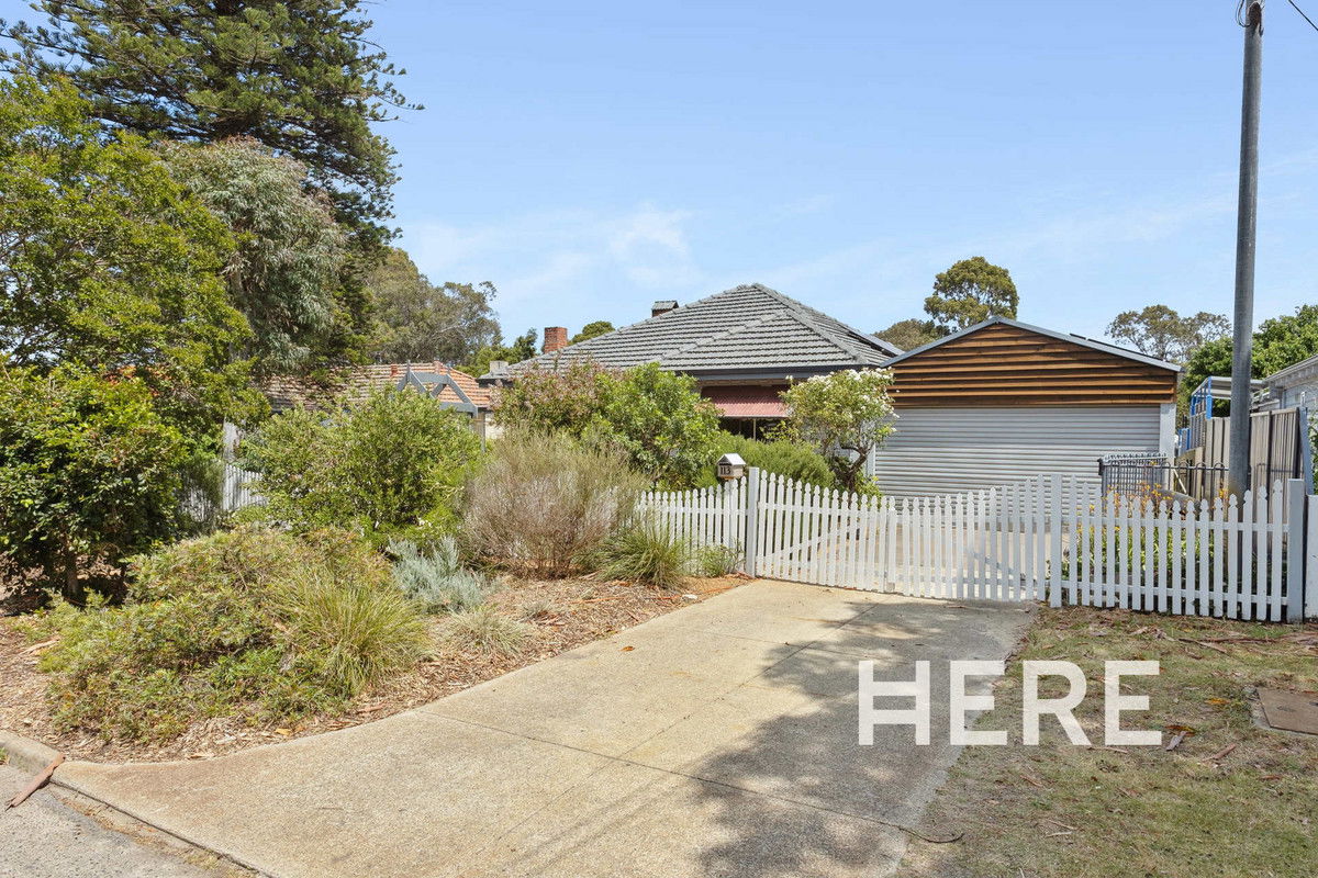 113 River View Avenue, South Guildford WA 6055-1