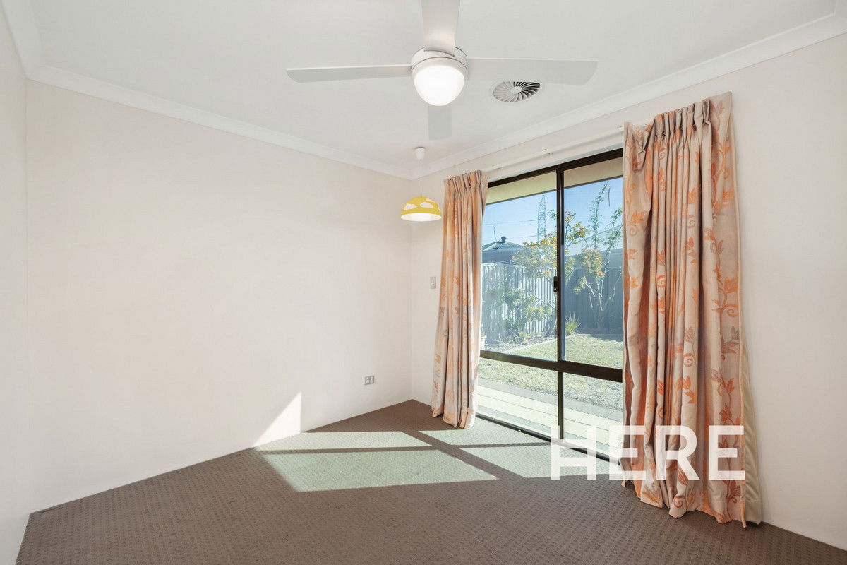 8 Sackler Link, Piara Waters WA 6112-1