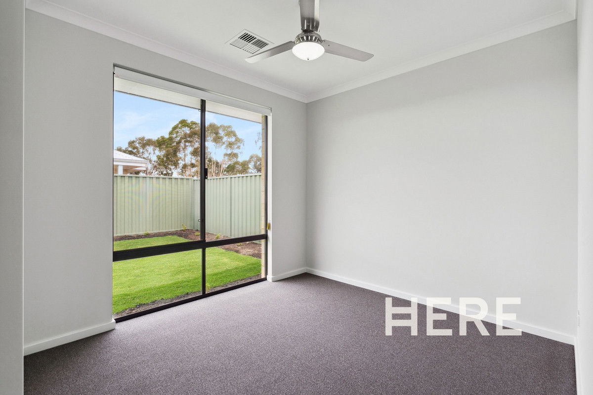 13 Treasure Road, Henley Brook WA 6055-1