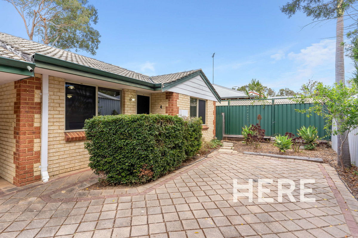 4/33 Holmesdale Road, Woodbridge WA 6056-1