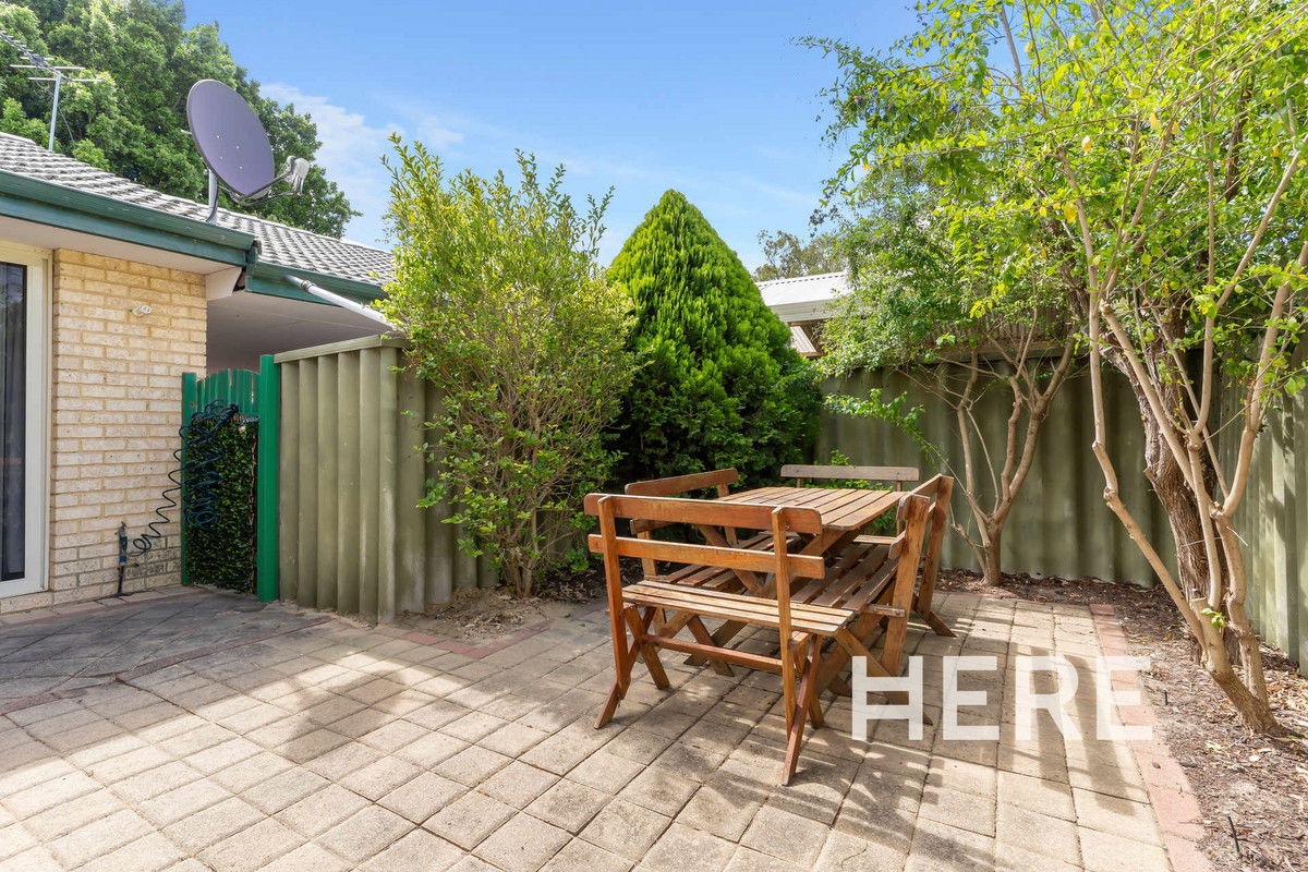 4/33 Holmesdale Road, Woodbridge WA 6056-1