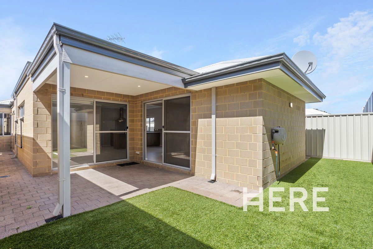 83 Vignerons Loop, Hocking WA 6065-1