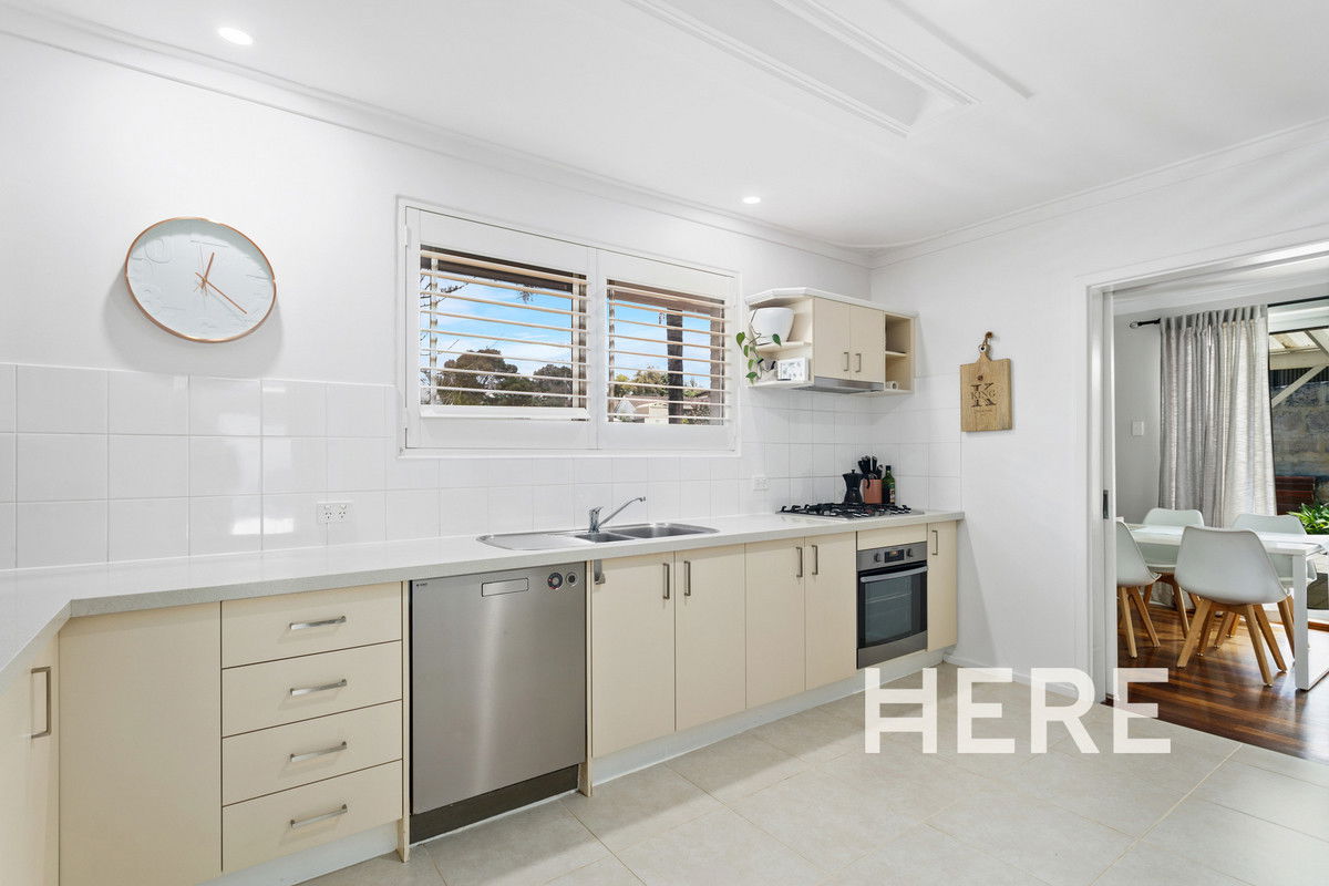 12 Jenkins Place, Wembley Downs WA 6019-1