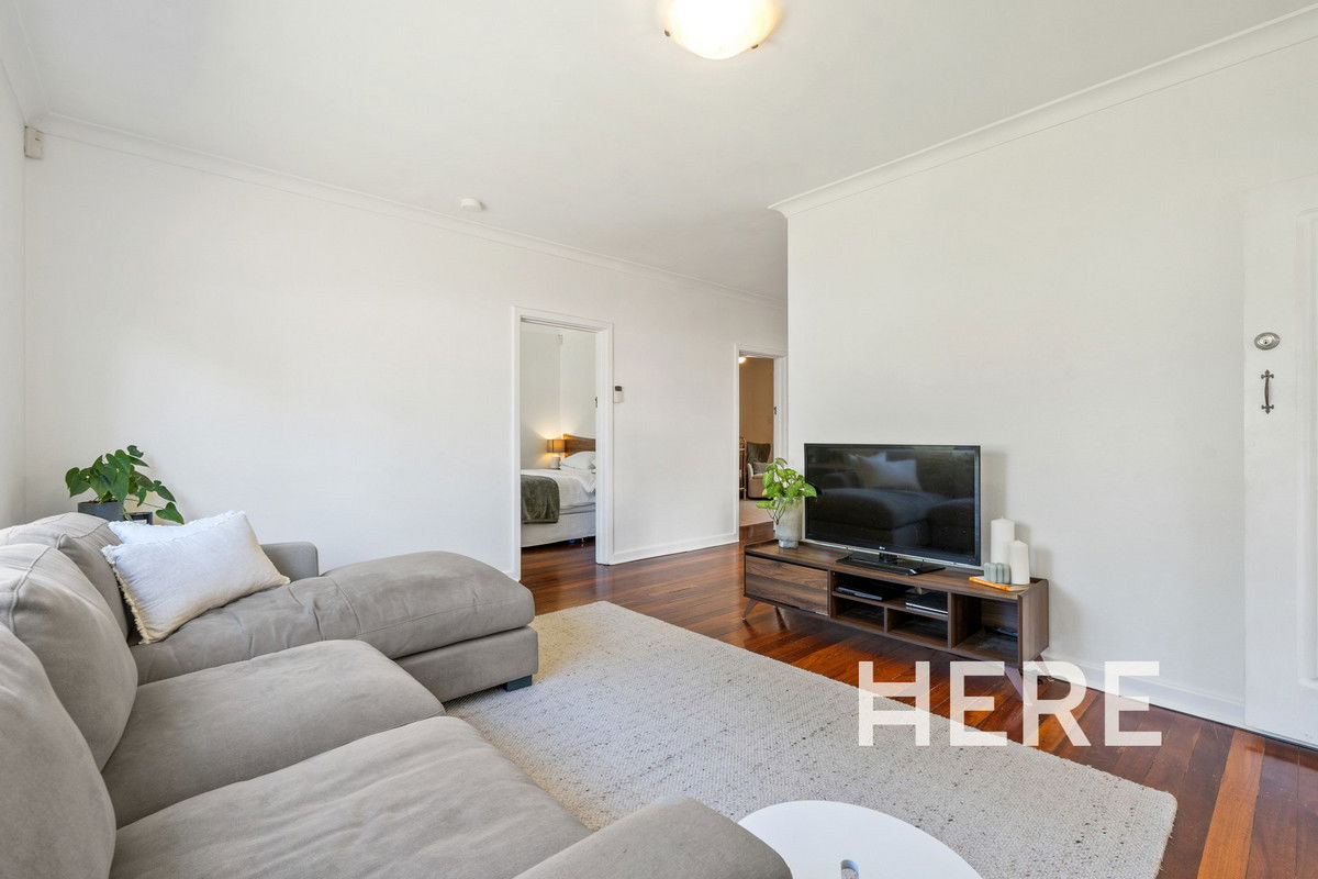 27 Lynton Street, Mount Hawthorn WA 6016-1