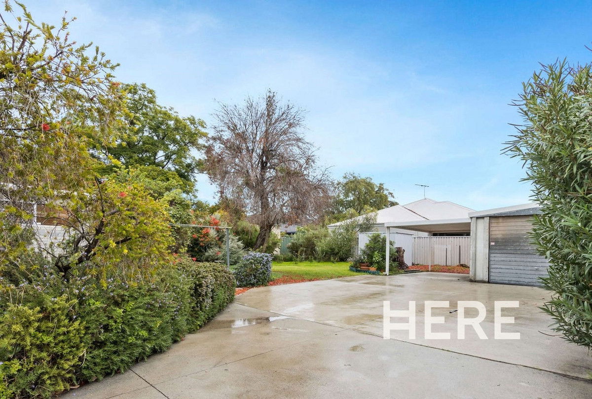5 Wade Street, EMBLETON WA 6062-1