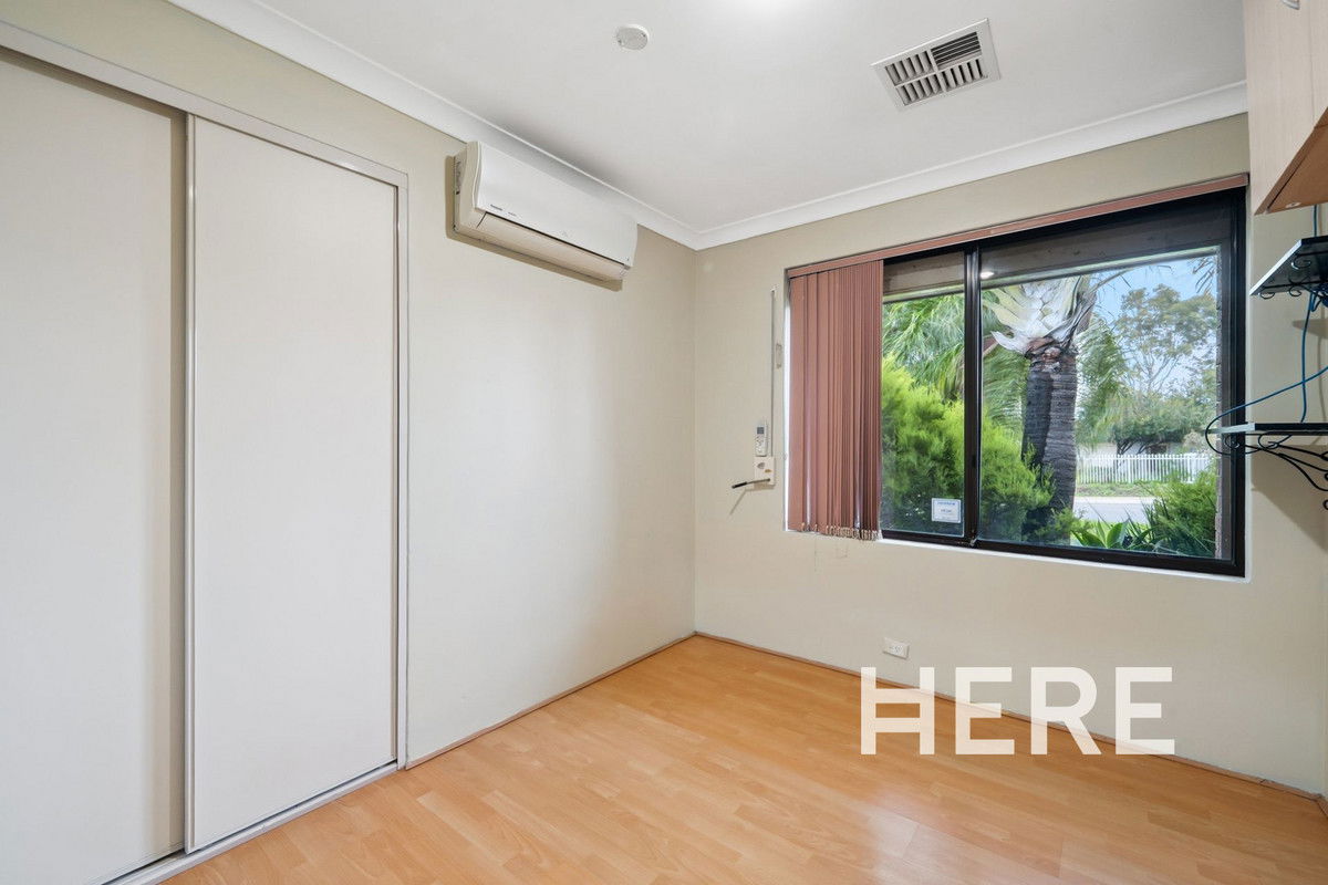 6 Tarndale Way, South Lake WA 6164-1