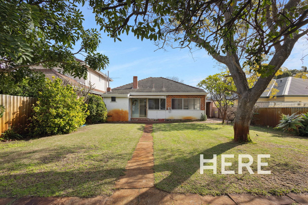 142 Holland Street, Wembley WA 6014-1