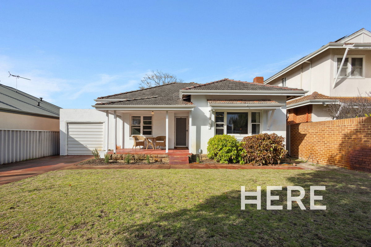 142 Holland Street, Wembley WA 6014-1