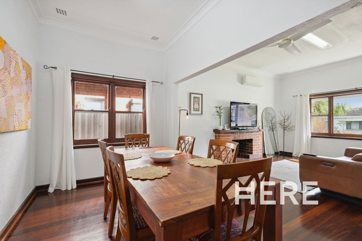142 Holland Street, Wembley WA 6014-1
