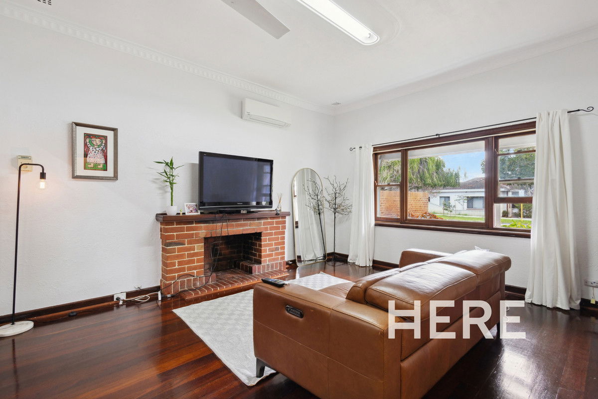 142 Holland Street, Wembley WA 6014-1