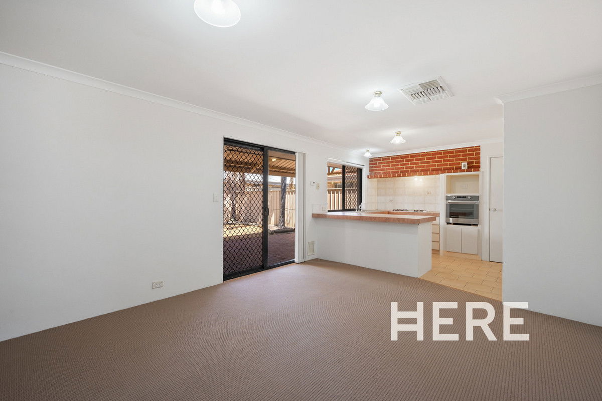 18 Beard Place, QUEENS PARK WA 6107-1