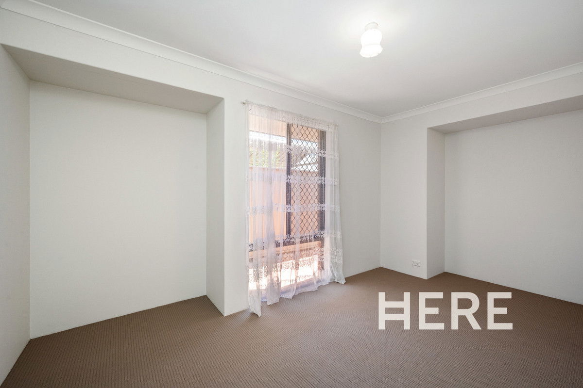 18 Beard Place, QUEENS PARK WA 6107-1