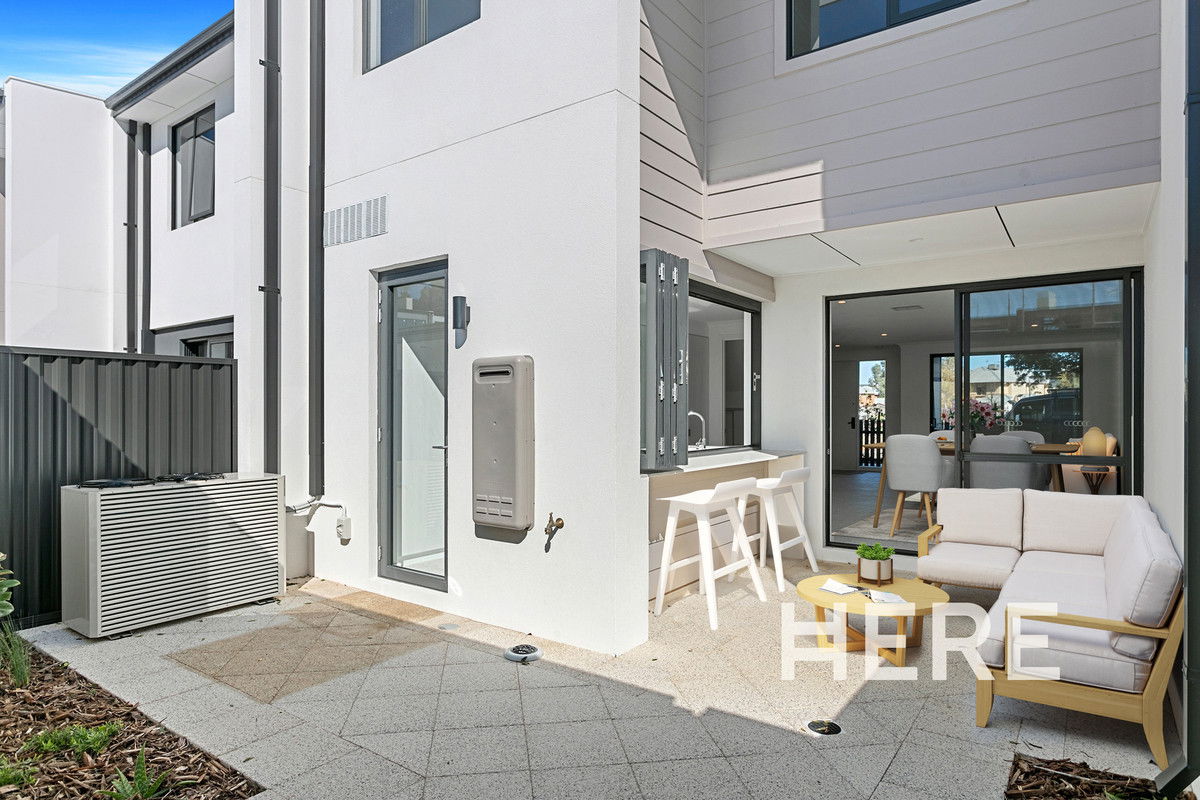 60 Penzance Circuit, GLENDALOUGH WA 6016-1